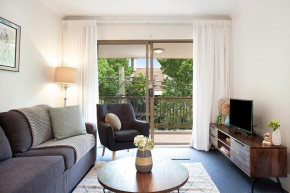 Comfy 2-Bed Apartment with Gym and Pool